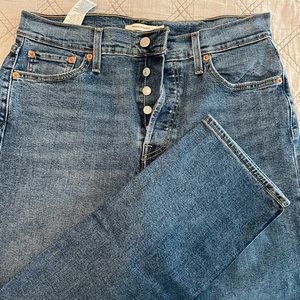 Levi Women’s Wedgie Straight Jeans